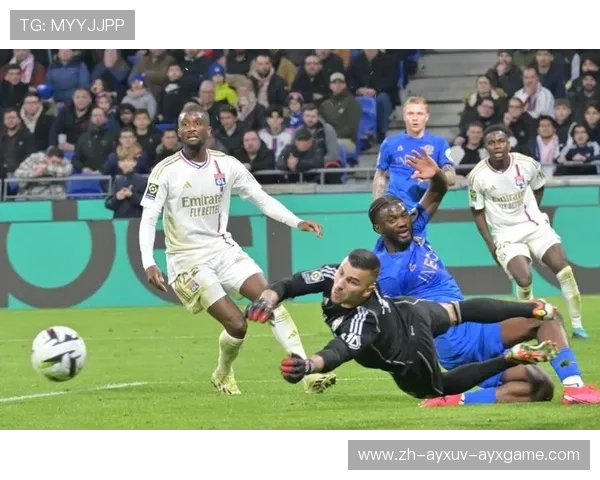 法甲里昂比赛中对节奏与控球的掌控能力